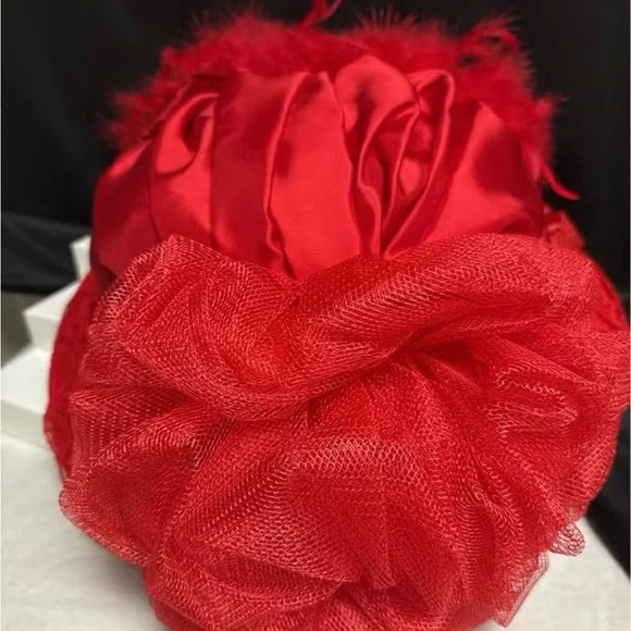 Chic Red Feathered Women's Hat - Picture 8 of 10